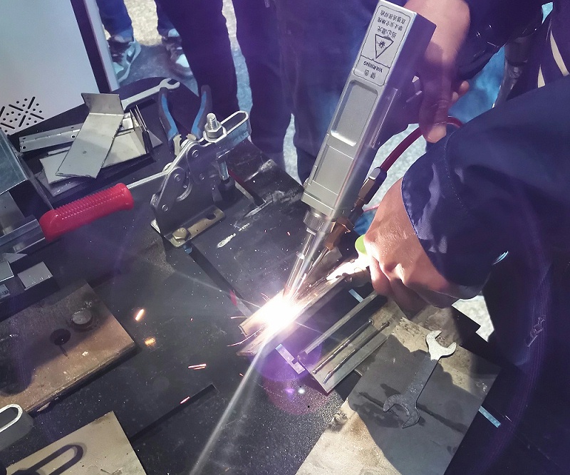 手持激光焊接機